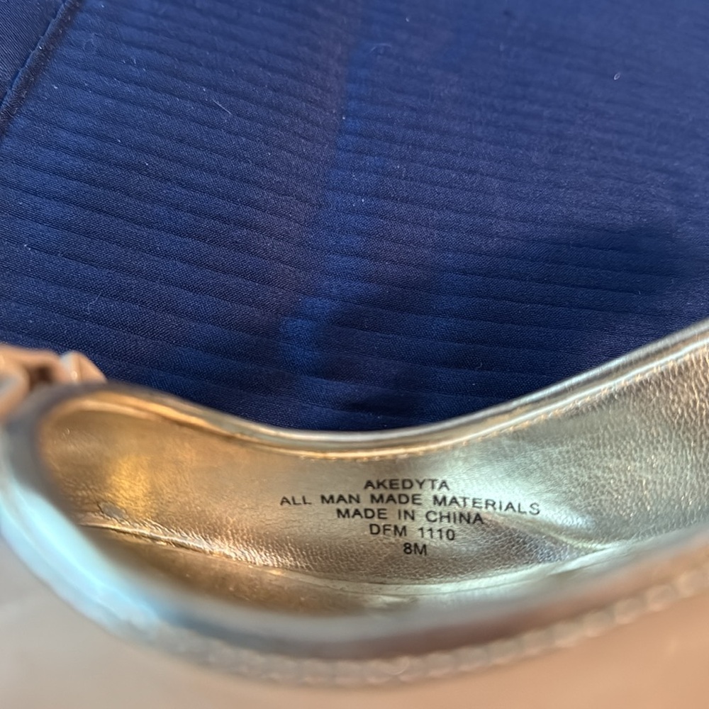 Gorgeous Anne Klein peep toe sling back heels - Picture 5 of 5